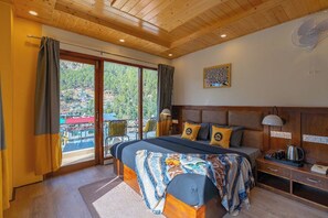 Standard Double Room with Balcony x B Block | Iron/ironing board, free WiFi, bed sheets - The Hosteller Kasol Parvati Valley (Sosan)