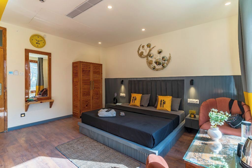 Superior dubbelrum - utsikt mot bergen | Strykjärn/strykbräda, gratis wi-fi och sängkläder