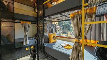 Dormitorio condiviso Comfort | Ferro/asse da stiro, Wi-Fi gratuito, lenzuola
