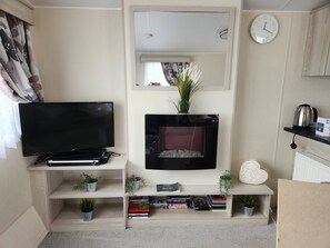 Living area - 123 Elms (Exmouth)