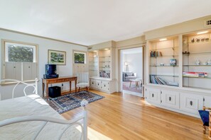 3 عدّة غرف نوم وواي فاي مجانًا وملاءات أسرّة