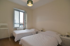 2 bedrooms, free WiFi, bed sheets - Appartement Terre - 400m de la Plage (Saint-Lunaire)