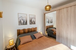 1 bedroom, iron/ironing board, free WiFi, bed sheets