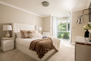 2 chambres, fer et planche à repasser, Wi-Fi gratuit