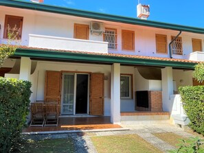 Villa, 2 Schlafzimmer, Balkon | Aussenbereich