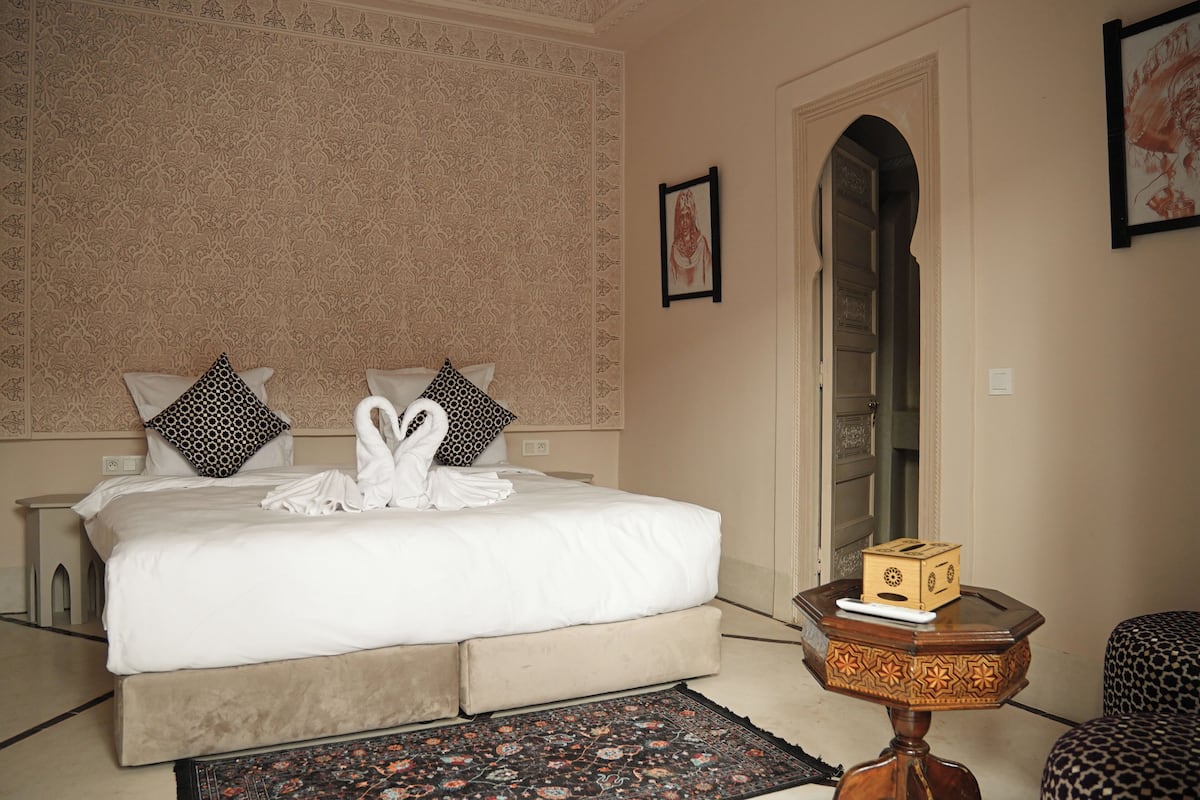 In-room safe, free WiFi