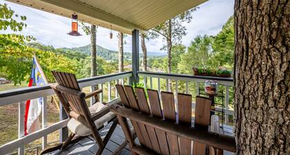 Mountain Escape w/ Game Room & Smoky Views!