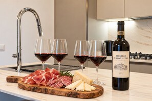 Bar (on property) - I FRAGOLI IN SANT'AMBROGIO - IN THE HEART OF FLORENCE - RECENTLY RENOVATED (Firenze)