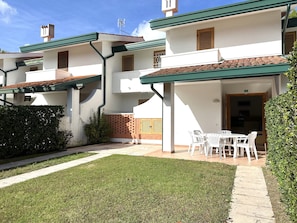 Villa, 3 Yatak Odası, Balkon | Açık havada yemek servisi