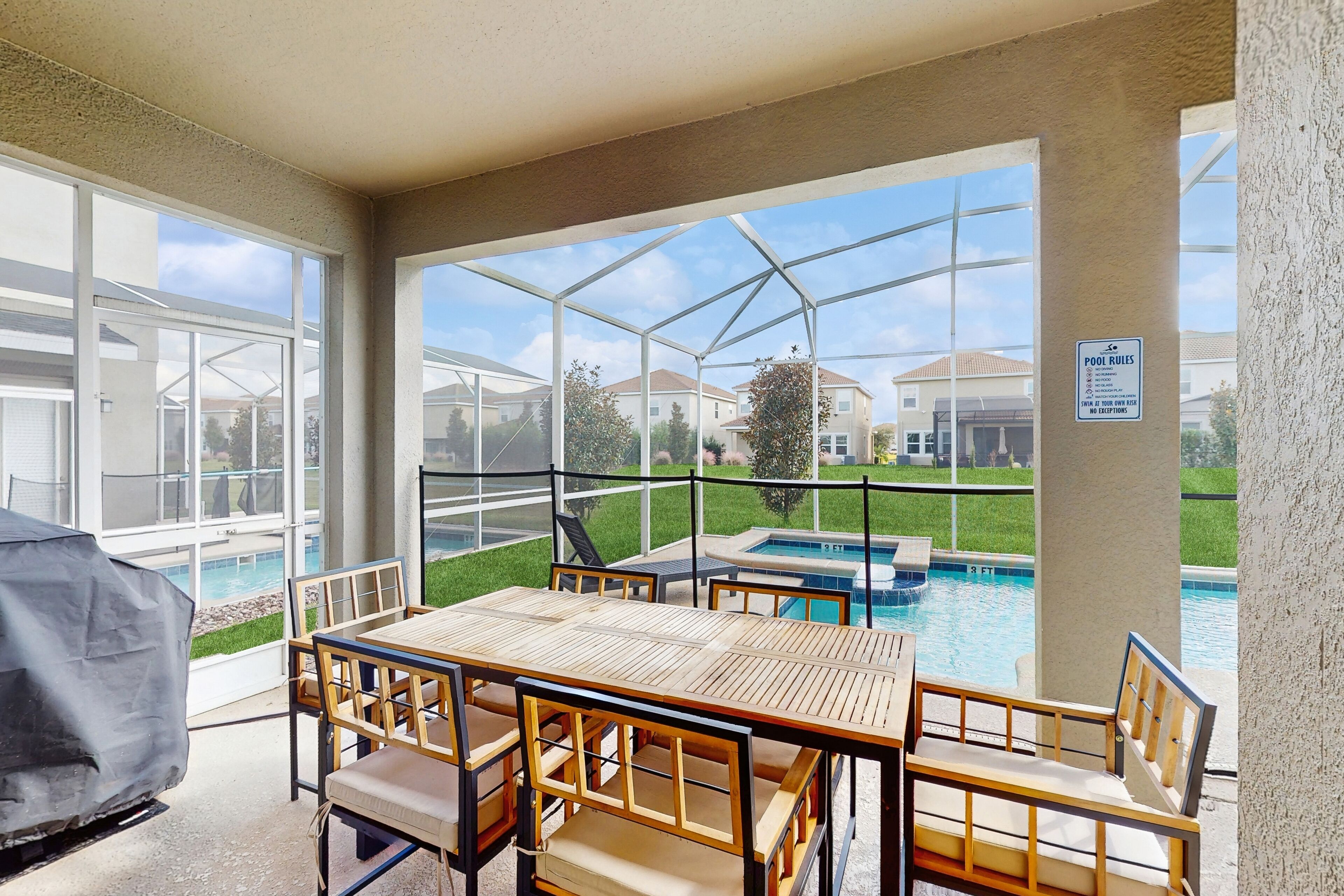 Een verwarmd zwembad