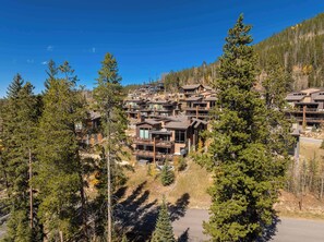 Exterior - Hot Tub | Private Mountain Haven (Winter Park)