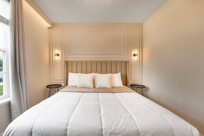 5 habitaciones, tabla de planchar con plancha, internet y ropa de cama 