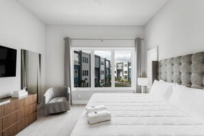7 bedrooms, iron/ironing board, Internet, bed sheets