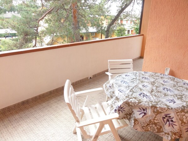 Balcony - First Floor Flat With Terrace and Pool Access (San Michele al Tagliamento)