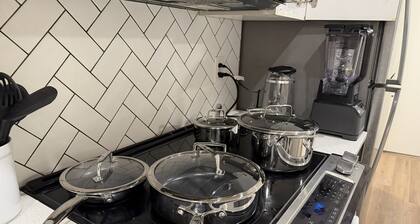 Cozy Basement Suite in Mahogany