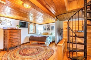 1 bedroom, iron/ironing board, WiFi, bed sheets - The Wellspring Guest House w/Stocked Fishing Pond (Youngsville)