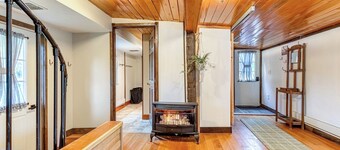 The Wellspring Guest House w/Stocked Fishing Pond