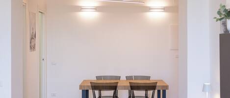 Apartment | Esszimmer