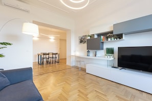 Apartment | Living area