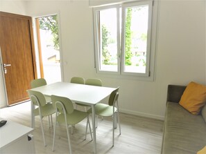 Dining room - Bright Flat With Pool-beahost (San Michele al Tagliamento)