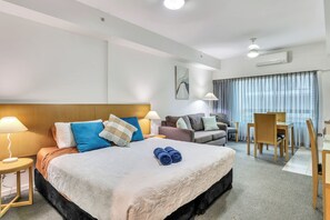 1 Schlafzimmer, Bügeleisen/Bügelbrett, Reisekinderbett, kostenloses WLAN