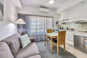 Fernseher, Arbeitsbereiche