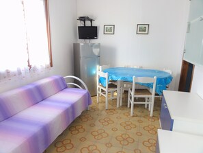 4 bedrooms - Nice Flat With Pool-beahost (San Michele al Tagliamento)