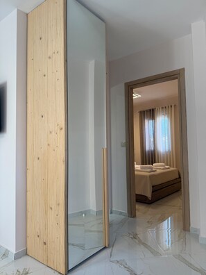 1 chambre, fer et planche à repasser, accès Internet, draps fournis