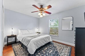 3 habitaciones, tabla de planchar con plancha y wifi gratis 