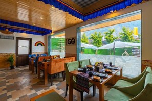 Restaurant - The Hosteller Mcleodganj, Bhagsu Waterfall (Dharamshala)