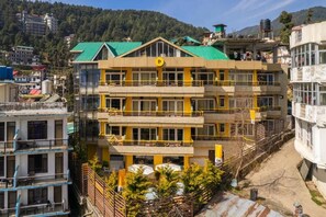 Mặt tiền nơi lưu trú