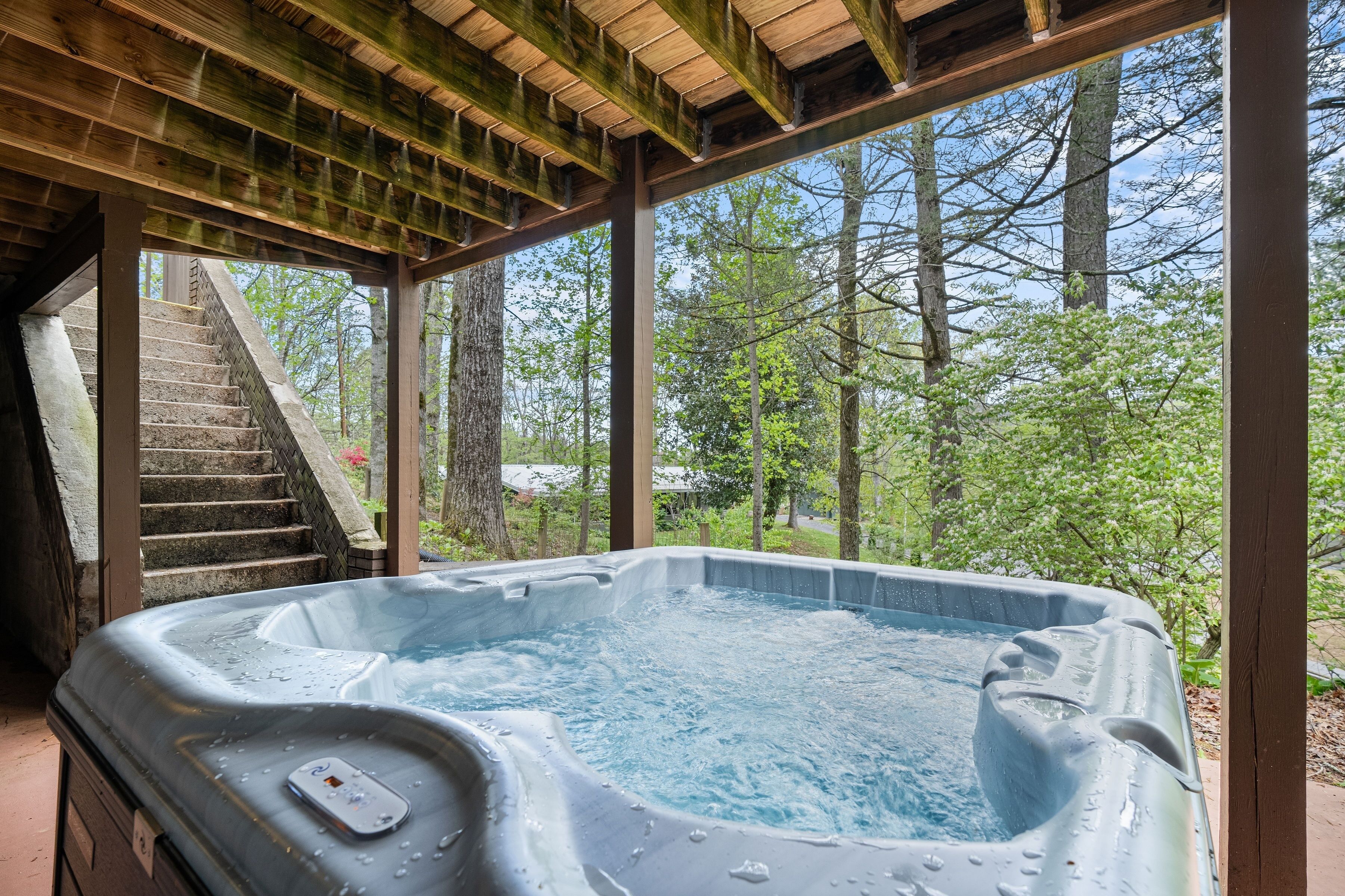 Outdoor spa tub