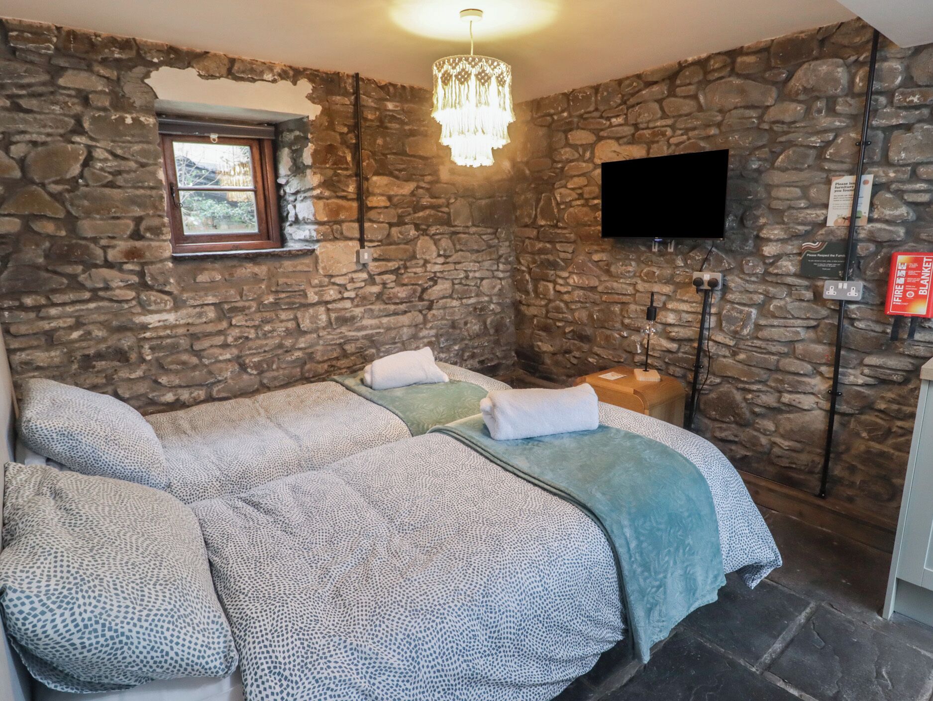 1 bedroom, individually decorated, individually furnished, free WiFi