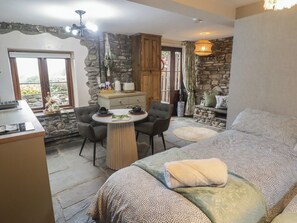1 chambre, décor unique, ameublement unique, accÚs au Wi-Fi (inclus)