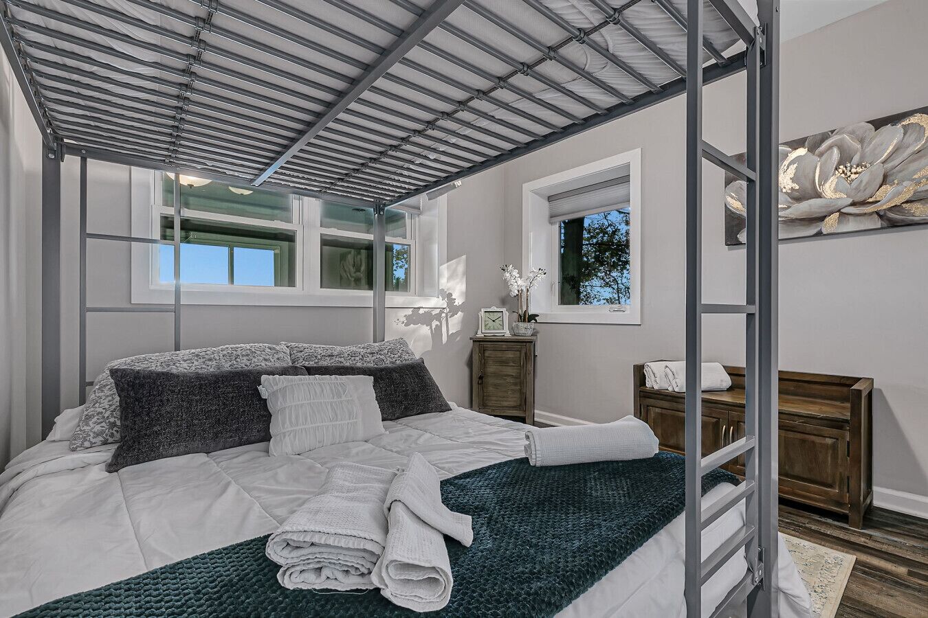 4 Schlafzimmer, Bügeleisen/Bügelbrett, Reisekinderbett, WLAN