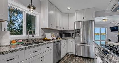 Renovated Lake Cabin w/ Fire Pit & Kayaks