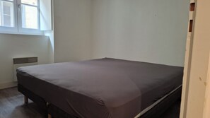 1 soverom og sengetøy