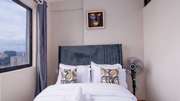 Fer et planche Ă repasser, Wi-Fi, draps fournis