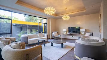 Smart TV, videojuegos y tenis de mesa