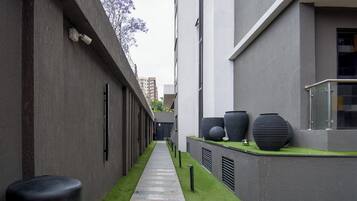 Enceinte de lâhĂ©bergement