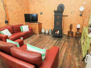 Living area - Cwtch Bach (Aberdare)