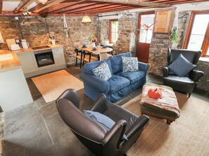 Living area - Melyn (Aberdare)