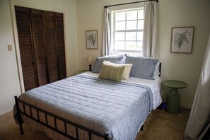 3 soverom, strykejern/-brett, wi-fi og sengetøy