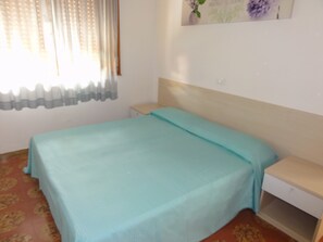 อพาร์ทเมนท์, 2 ห้องนอน, ระเบียง | 3 ห้องนอน