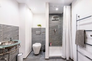 Een douche, een haardroger