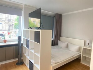 3 bedrooms, iron/ironing board, WiFi, bed sheets - Apartment 'In Nürnberger Altstadt' with Private Terrace and Wi-Fi (Nürnberg)