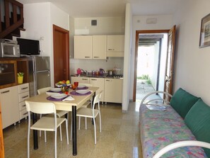 Villa, 2 habitaciones, balcón, vistas al jardín | Comedor