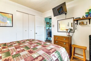 2 多间卧室、熨斗/熨衣板、旅行婴儿床、上网接入