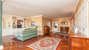 Apartment | Living area