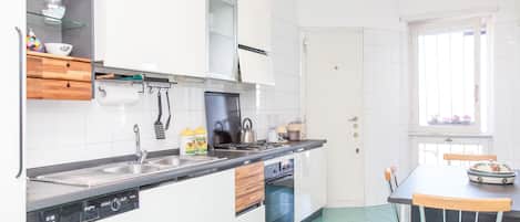 Apartment | Private kitchen